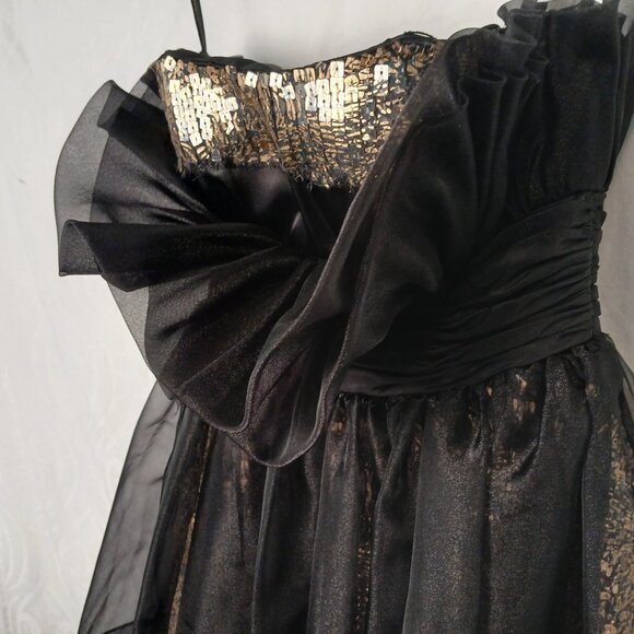 Stunning Black & Gold Formal Mini Gown - Picture 3 of 6